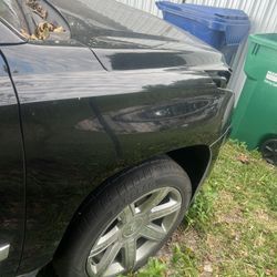 2020 Cadillac Escalade Right Fender