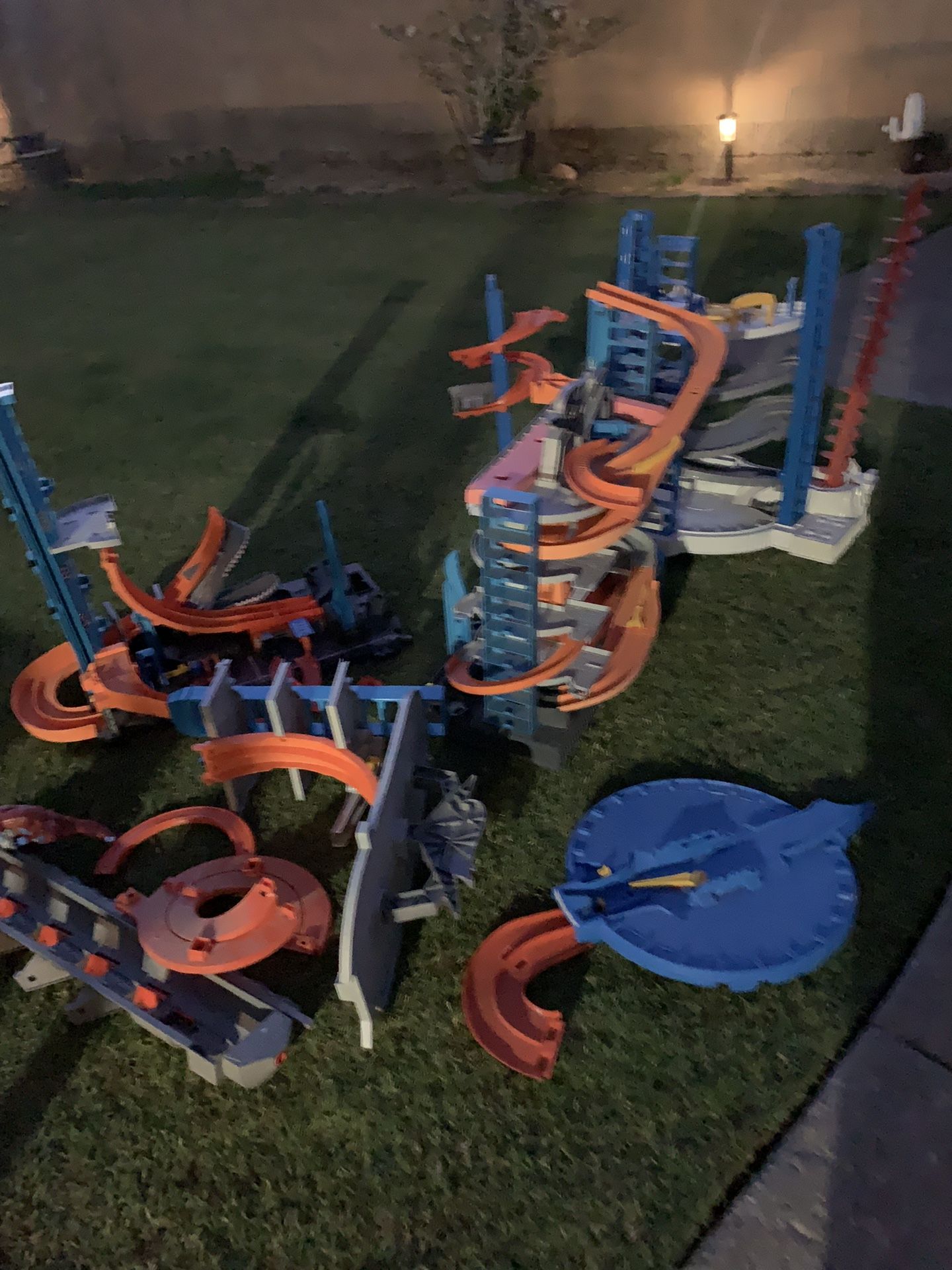 Hot Wheels Tracks
