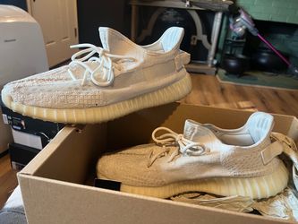 Yeezy 350 v2