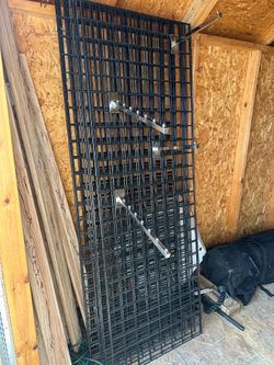 (10) black grid wall panels with cascading arms (6x2)