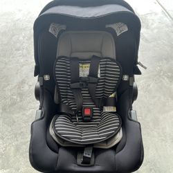 Nuna PIPA RX Infant Car seat & Base, Caviar