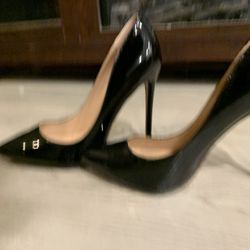 Women Black Patent Size 12 Men Size 10 -10 1/2