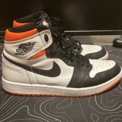 jordan 1 high Electro orange like new size 9