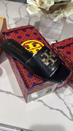 Tory sandals
