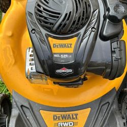 DEWALT Grass Cutter
