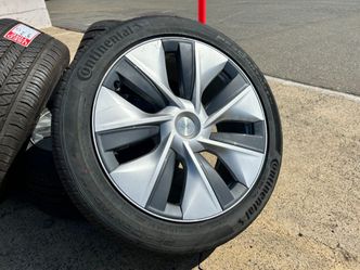 FREE INSTALL 4x 19” 2024 Tesla Model Y Gemini Wheels Continental 255/45/19 85% Tires SENSORS