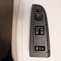 GM Master Door Window/ Lock Control Switch 