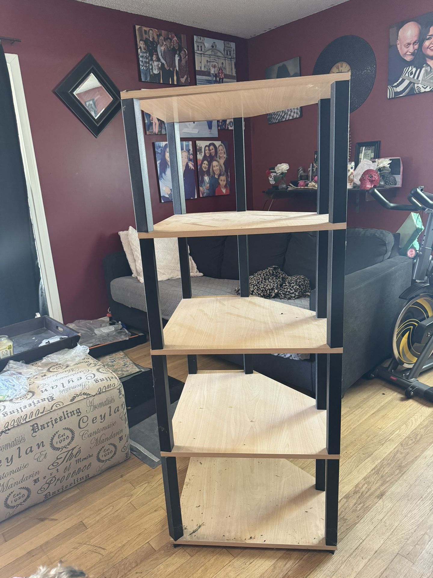 CORNER SHELF