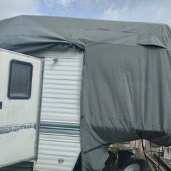 1993 Fleetwood Wildness 5th Wheel Trailer 