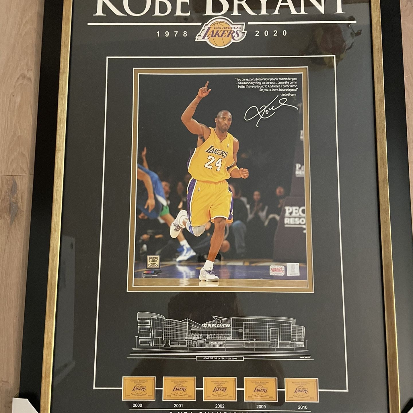 Kobe Bryant Signed Plaque With Authenticity