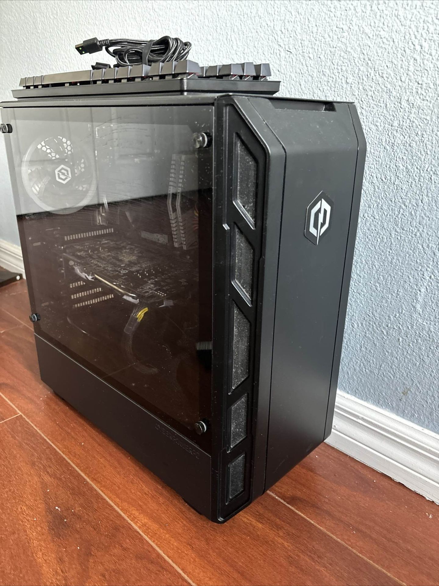 (Unfirm Price) Ryzen 2700x RX580 GAMING PC (keyboard Not Included)