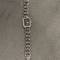 Bracelet Watch. Like New Condition. Stainless Steel 