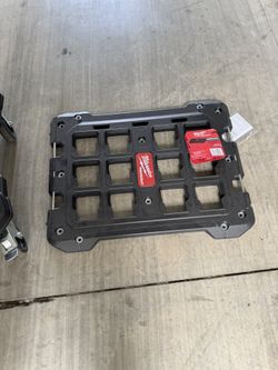PACKOUT Wall and Floor Mounting Plate
