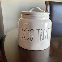 DOG TREATS