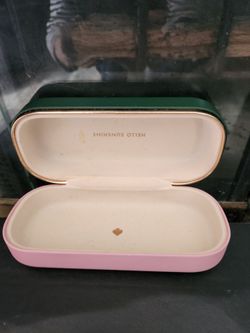 Glasses case. Kate Spade brand