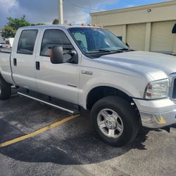 2006 Ford F350 Turbo Diesel 4x4 1 Owner No Accidents