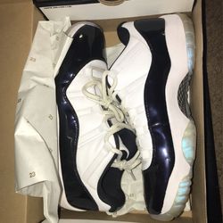 Jordan 11 Low Sz 11