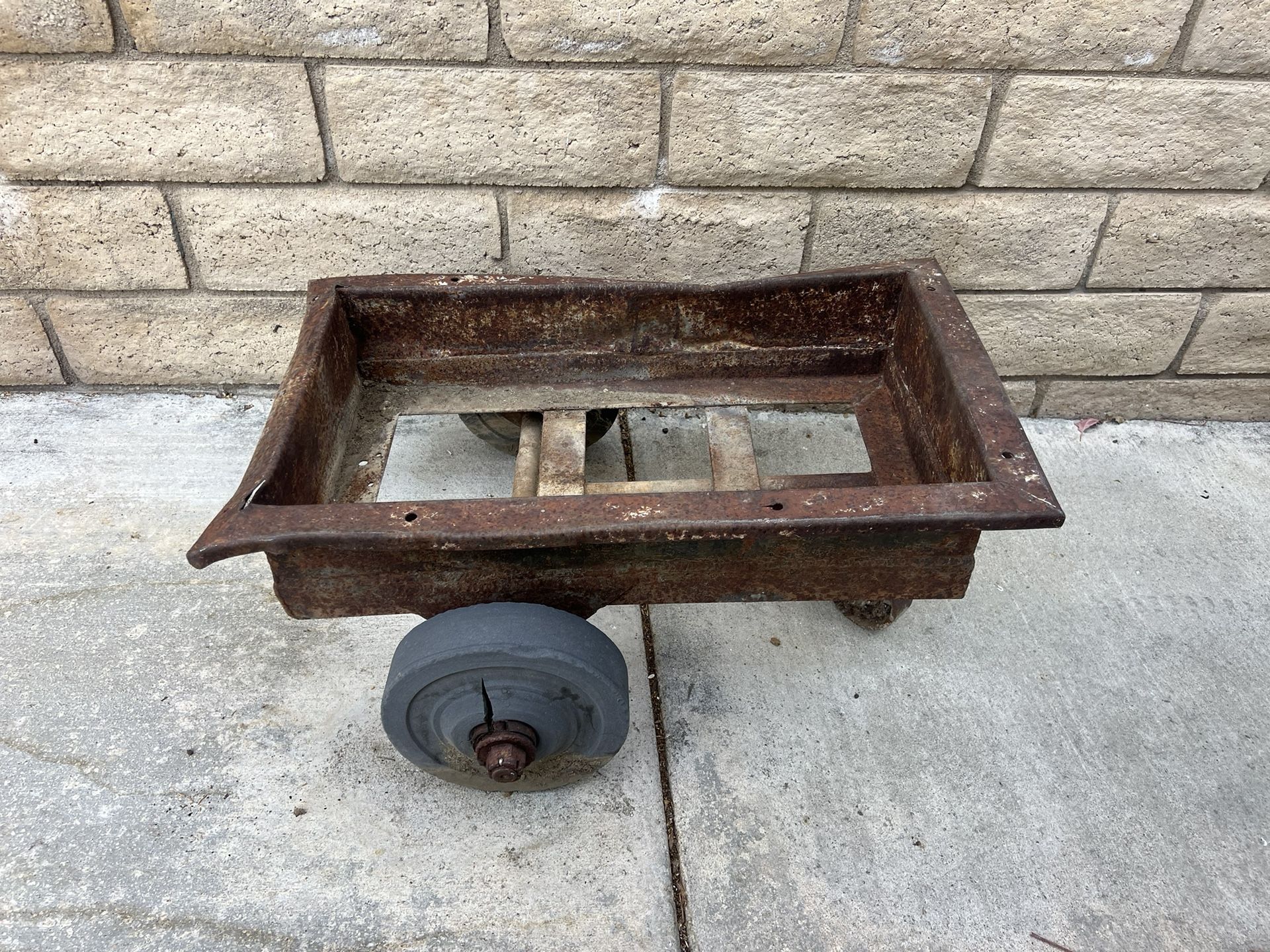 Small Old Wagon