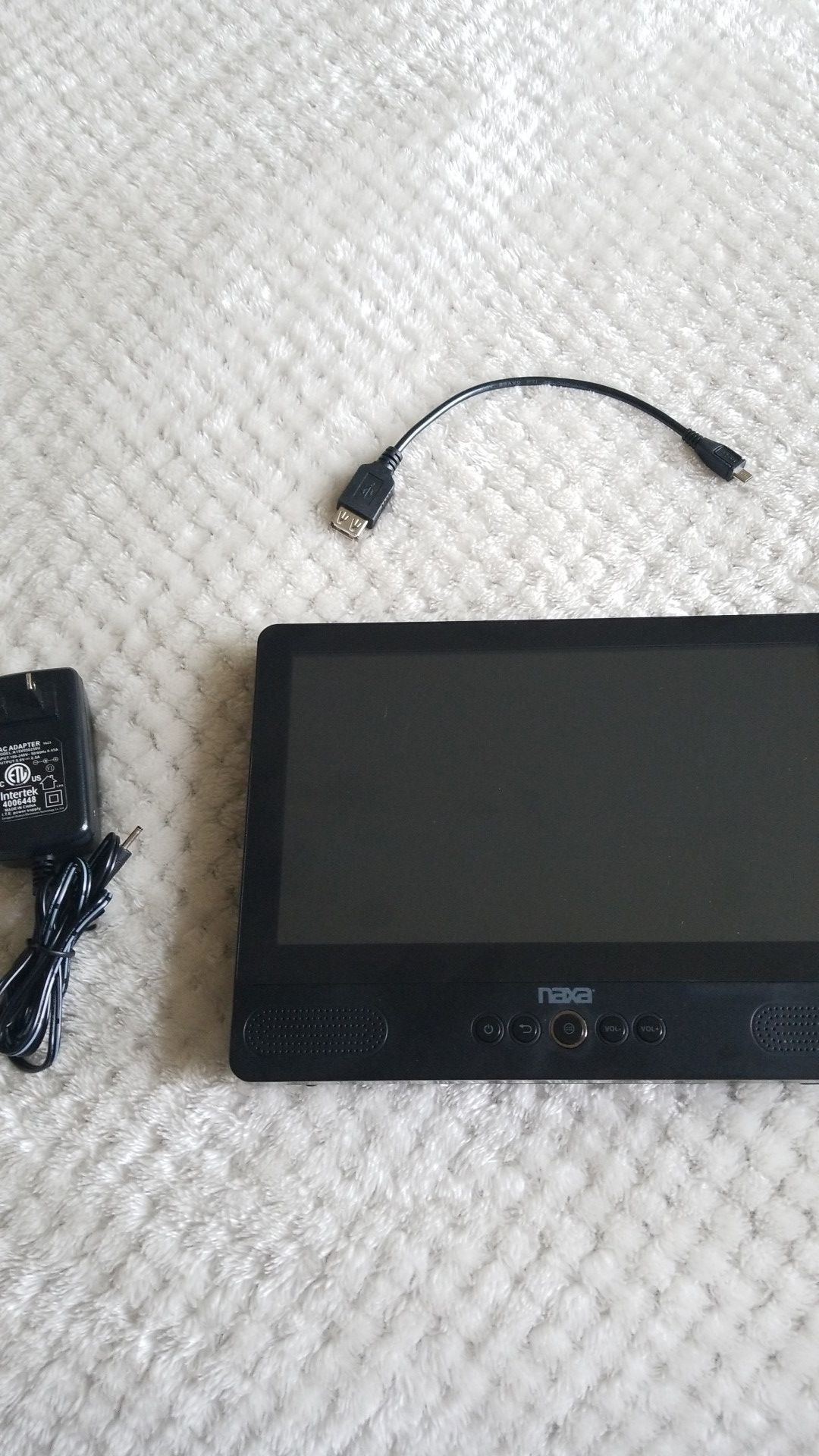 9" core tablet with dvd player.