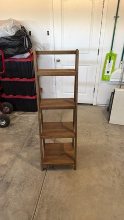 Decorative bookshelf