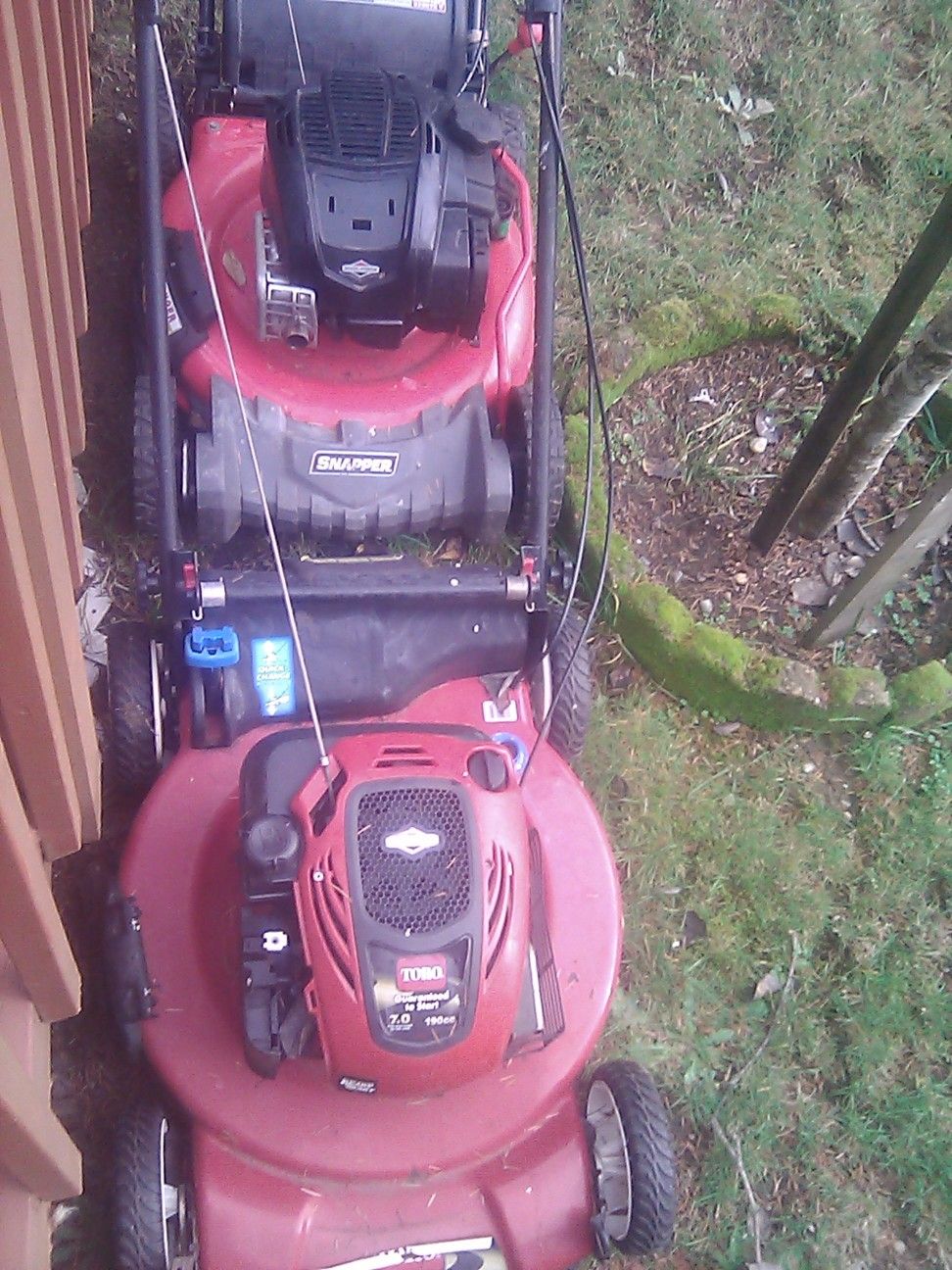 7.0 hp Toro self propelled lawn mower recycler $100 ...and a Snapper self propelled lawn mower ,$75 ..no bags ...both runs exc.