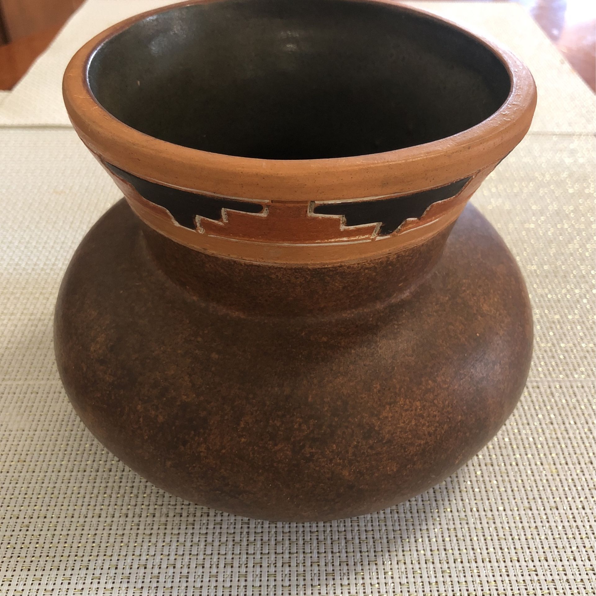 Beautiful Hand Make Native Pot