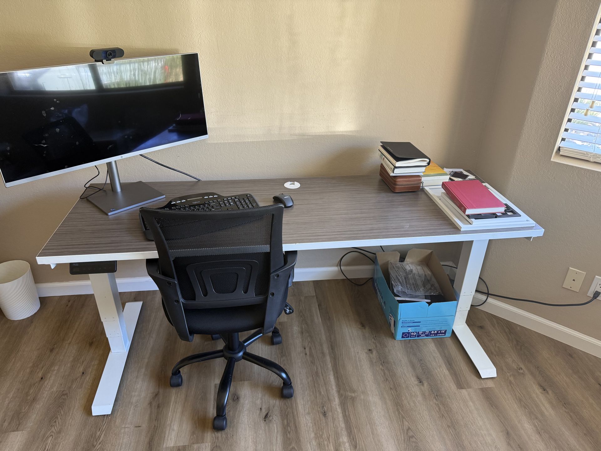 72” Long Computer Standing Desk for Sale in El Cajon, CA - OfferUp