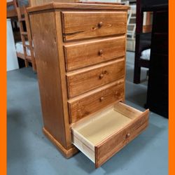 Dresser / Five drawers dresser