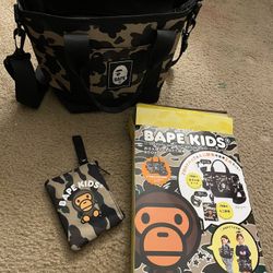 BAPE handbag & wallet