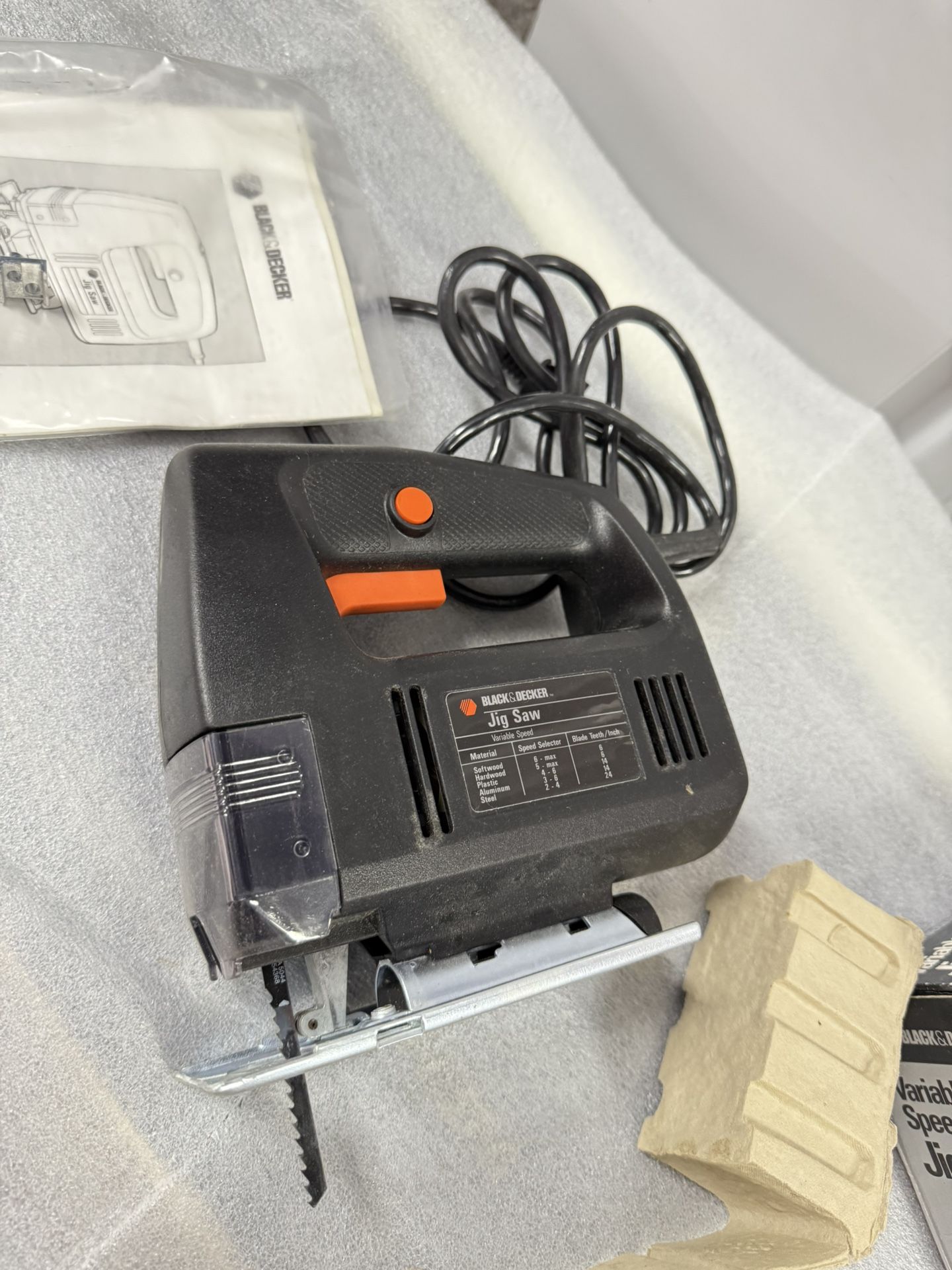 Vintage - Black & Decker - AUTO-SCROLLER Sabre Saw -