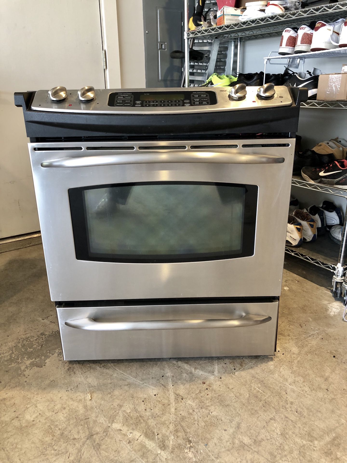 20  GE Electric Range (Stove/Oven) - Can Deliver for Sale in Seattle, WA -  OfferUp
