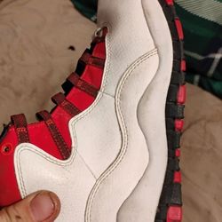 Size 7 Jordans Asking 35 Obo