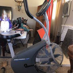 Exercise bike excellent condition