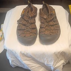 Keen leather sandals