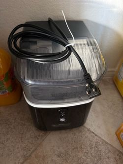 Ice maker