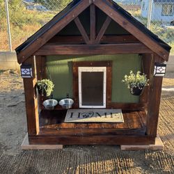 Heavy Duty Custom Dog Houses 🏠