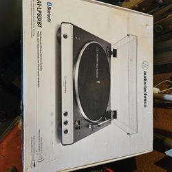 Audio-technica Bluetooth Turntable