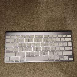first gen apple bluetooth keyboard
