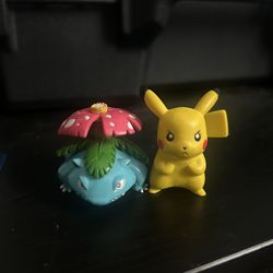 Old Nintendo Collectible Lot