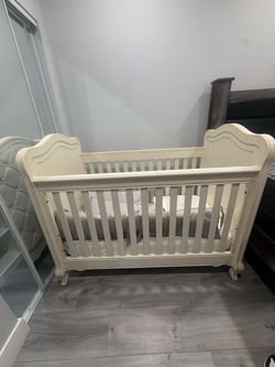 Baby crib