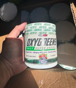 EHP Labs OxyGreens Daily Super Greens Forest Berries