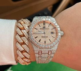 Moissanite Watches/Cuban Chains