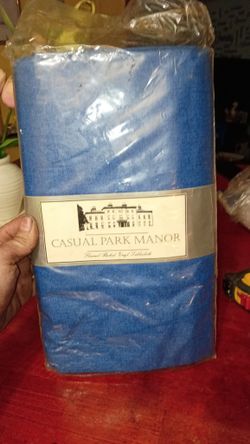 Casual Park Manor flannel-backed vinyl tablecloth (blue, new)