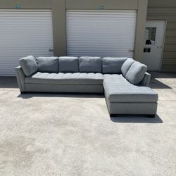 Grey Sectional Couch(DELIVERY AVAILABLE)