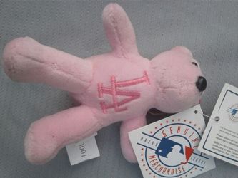 LA Bear keychain pink