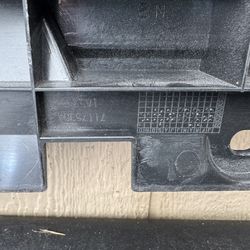 2014 2015 2016 2017 2018 TOYOTA 4RUNNER FRONT BUMPER COVER OEM USED