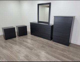 Dresser whit mirror, chest and 2 nightstands - Cómoda con espejo , Gavetero y 2 mesitas de noche