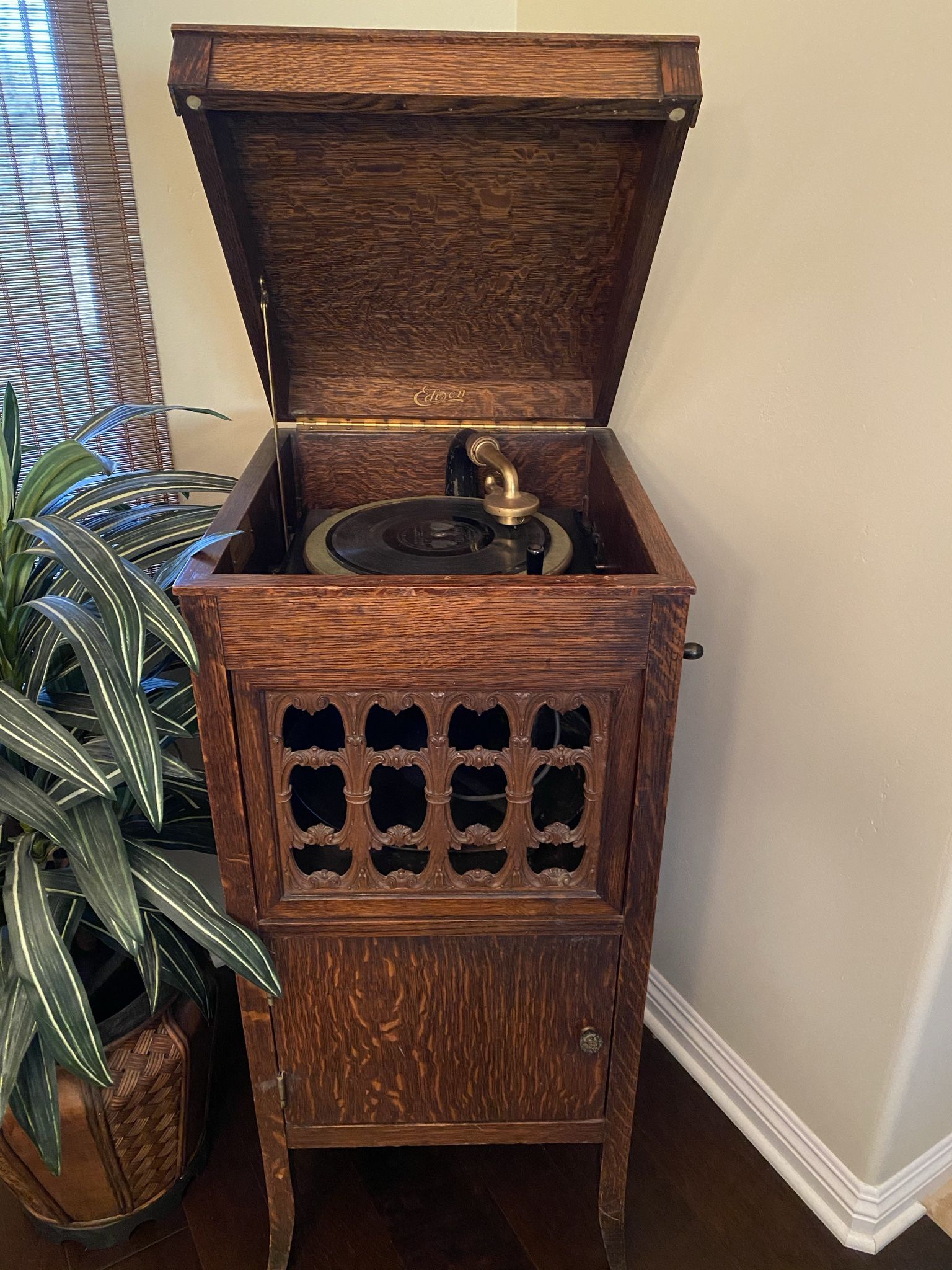 Antique Edison phonograph with records! Works Great!