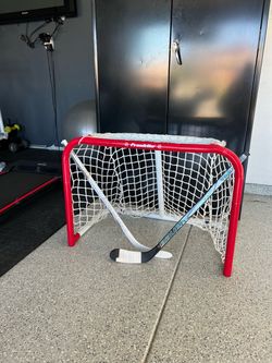 Franklin NHL mini goal with two sticks
