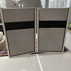 Bose 301 Music Monitor Series II Direct Reflecting Bookshelf Speakers